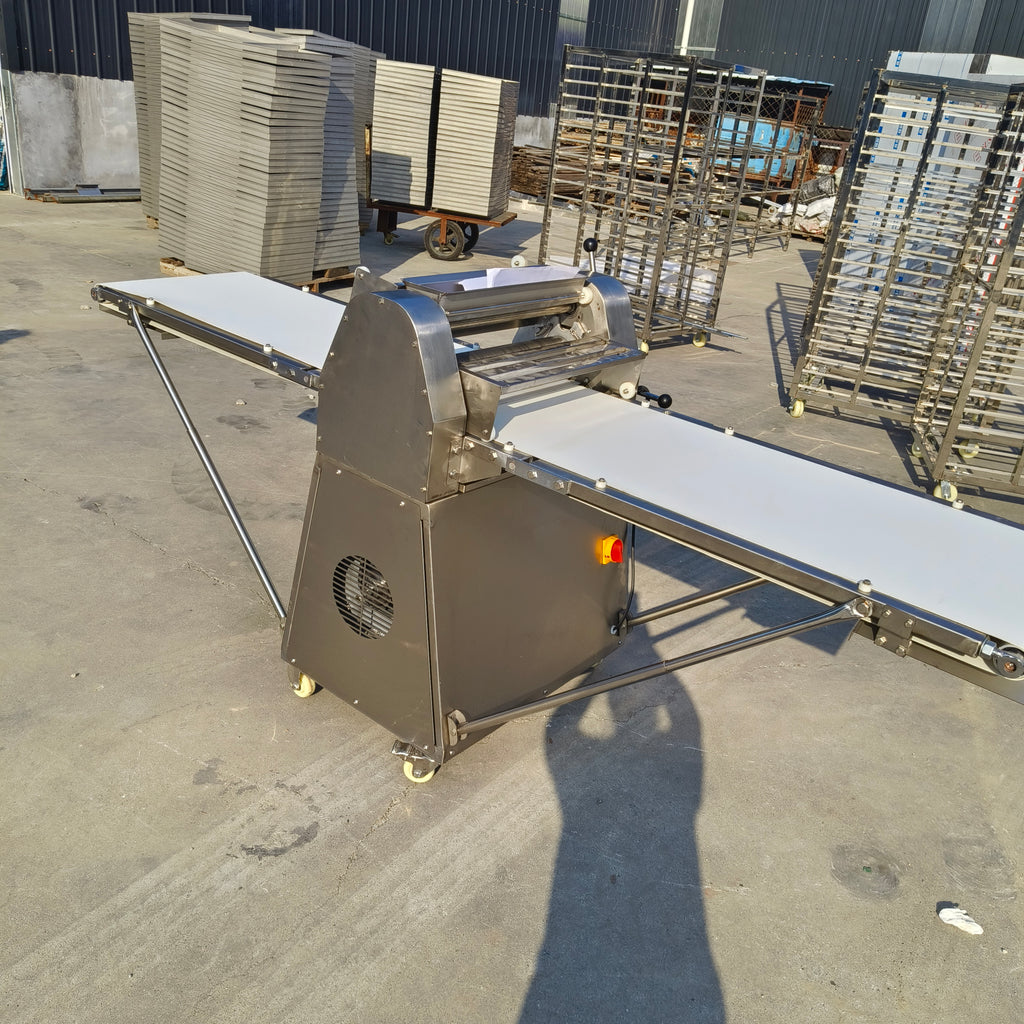 MS500 stainless steel dough sheeter conveyor detail